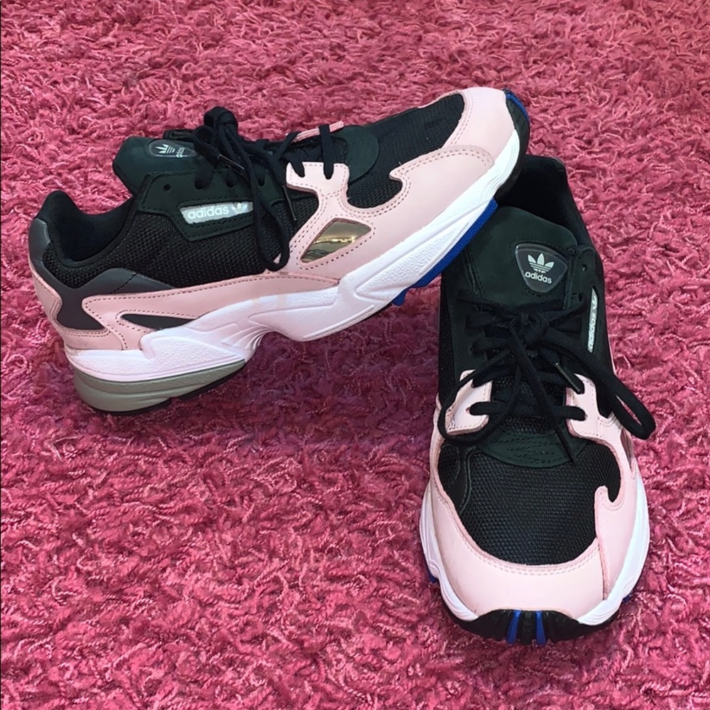 Adidas original Falcons